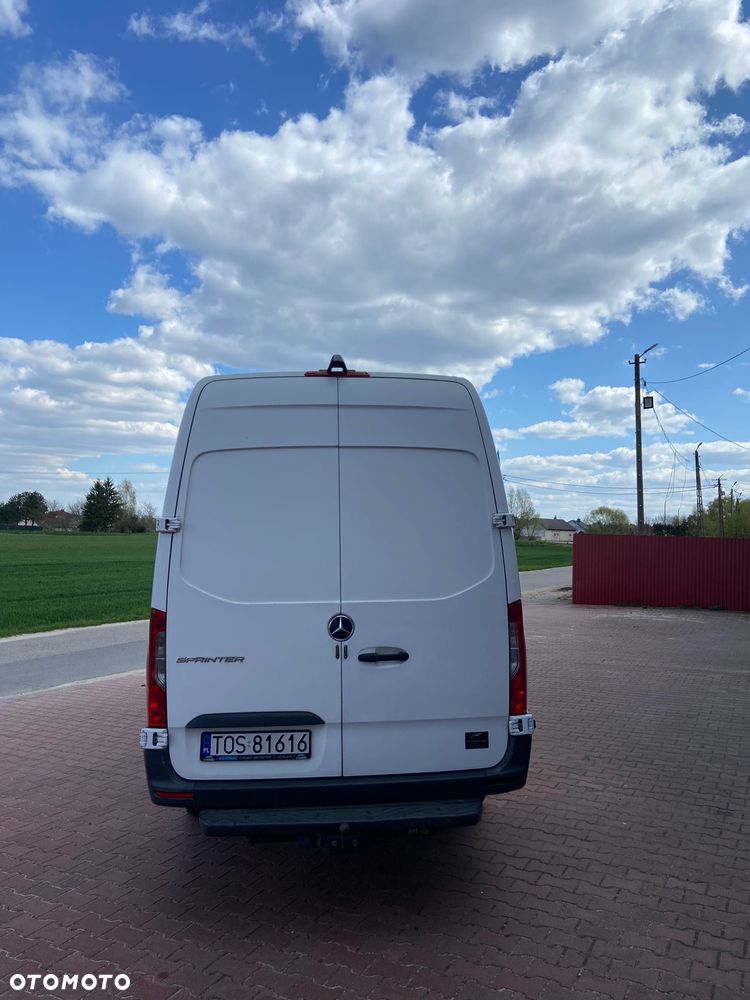 Mercedes-Benz Sprinter - 6