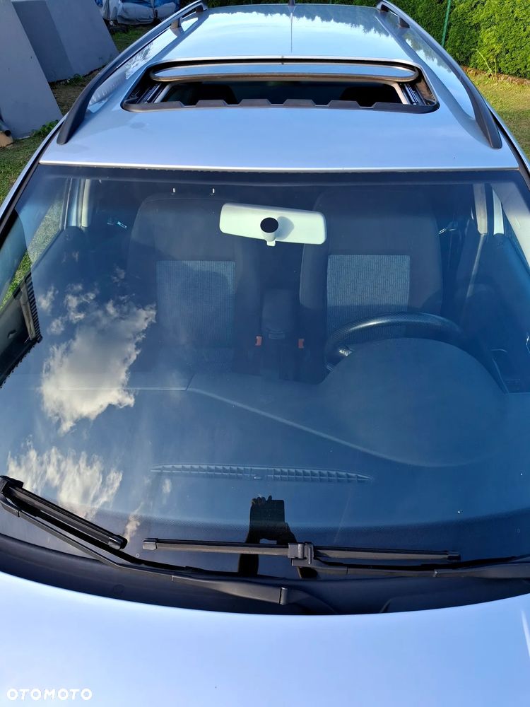 Volkswagen Golf - 33