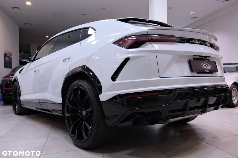 Lamborghini Urus - 15