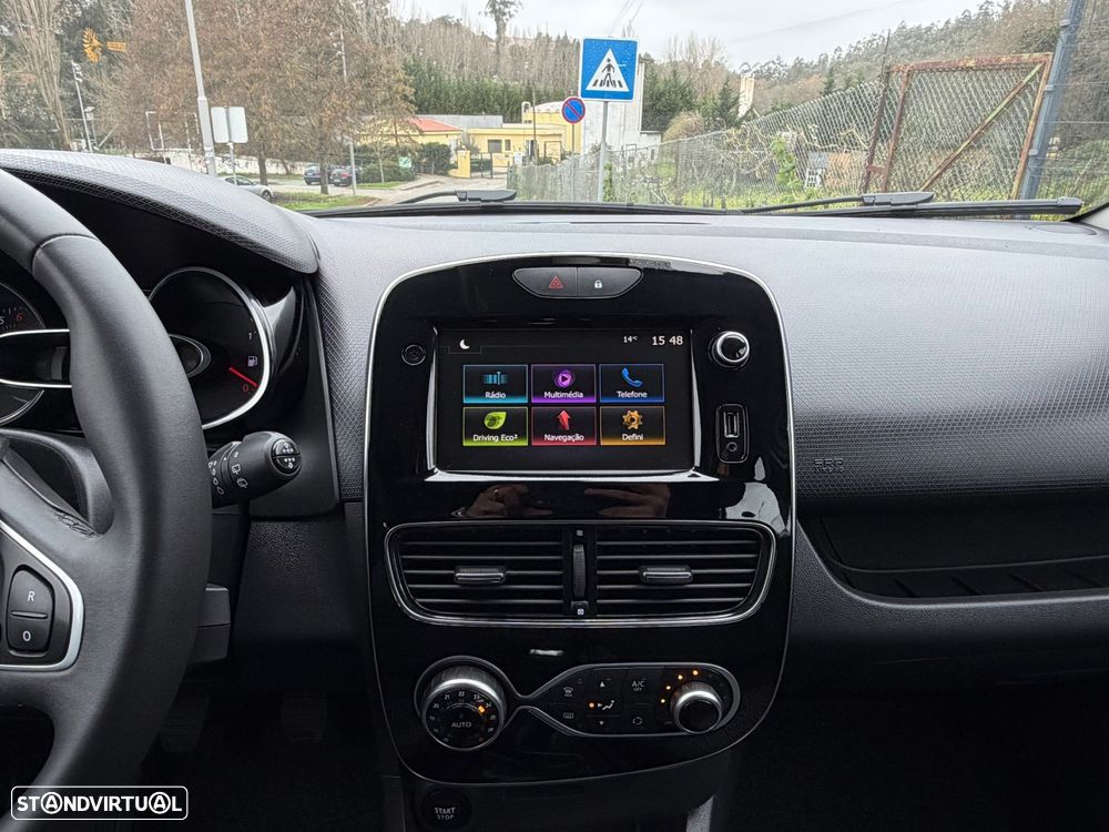 Renault Clio Sport Tourer - 23