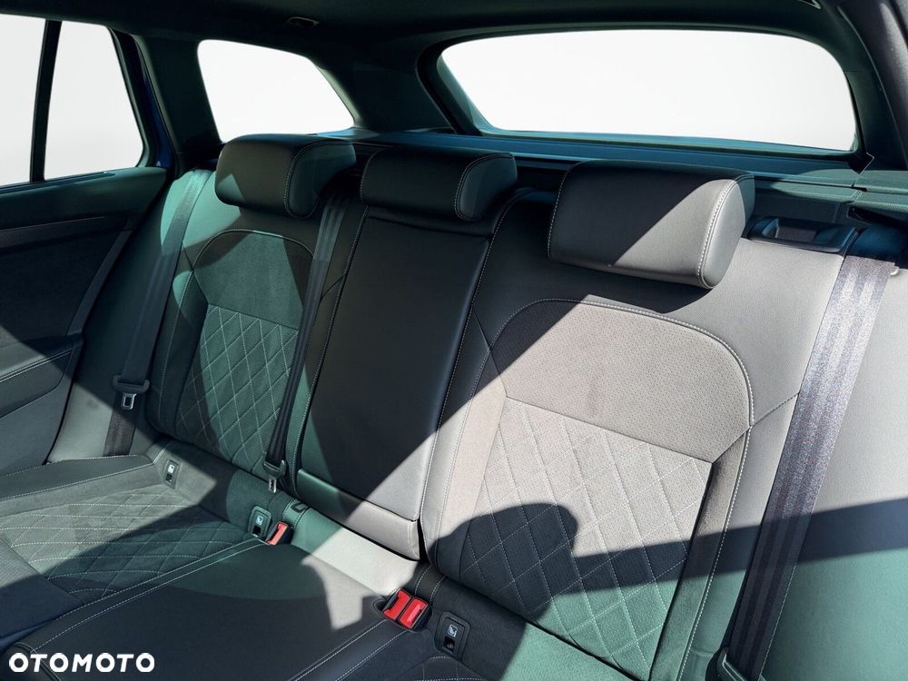 Skoda Superb 2.0 TDI SCR Sportline DSG - 36