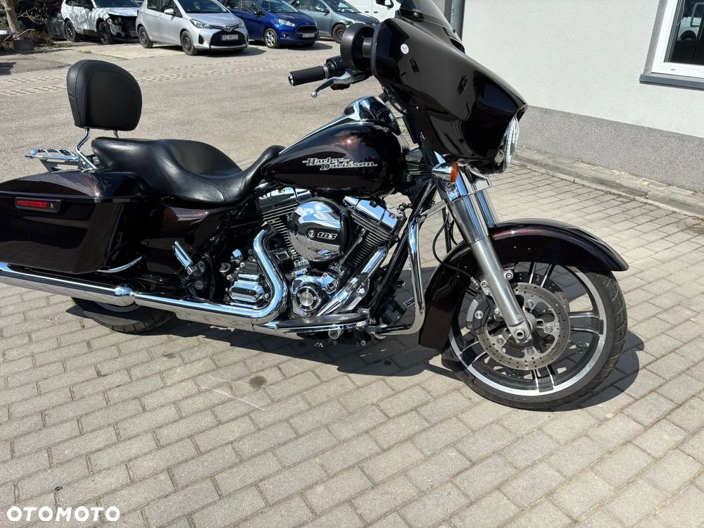 Harley-Davidson Touring Street Glide - 1