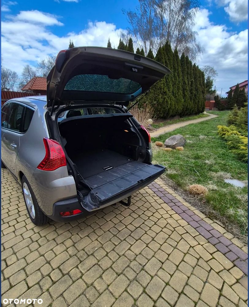 Peugeot 3008 1.6 Premium - 11