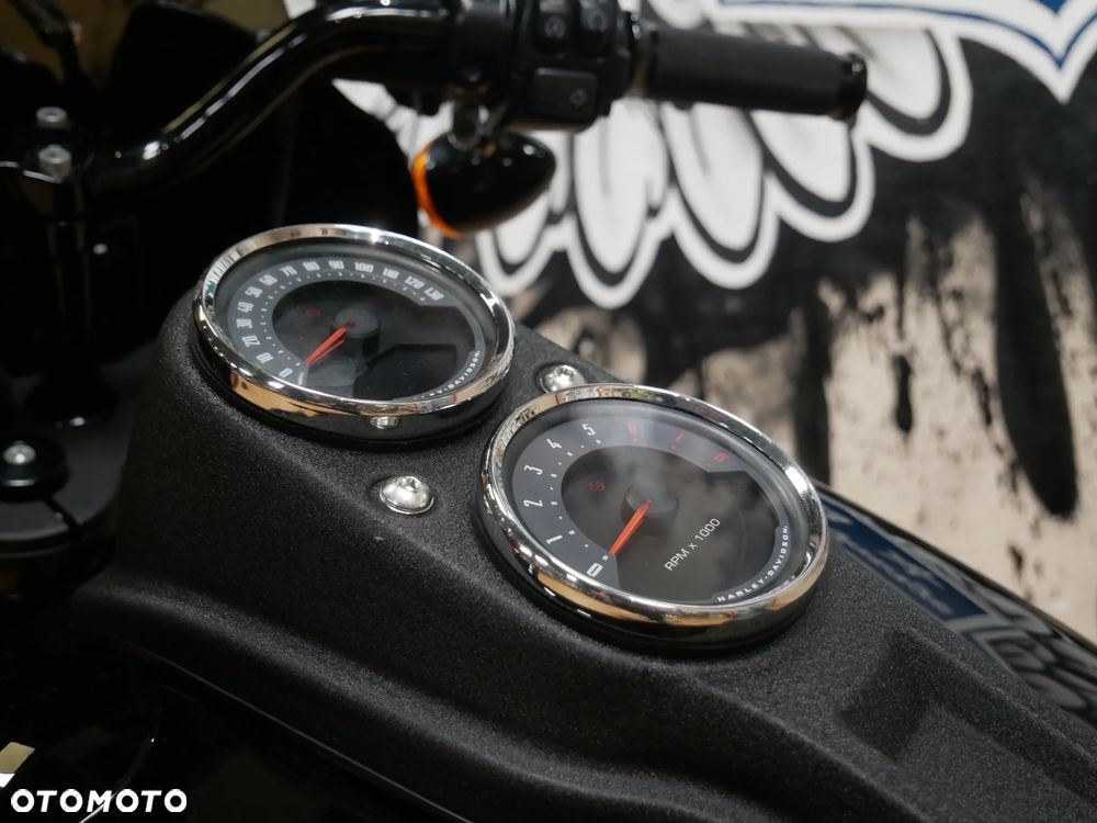 Harley-Davidson Softail Low Rider - 18