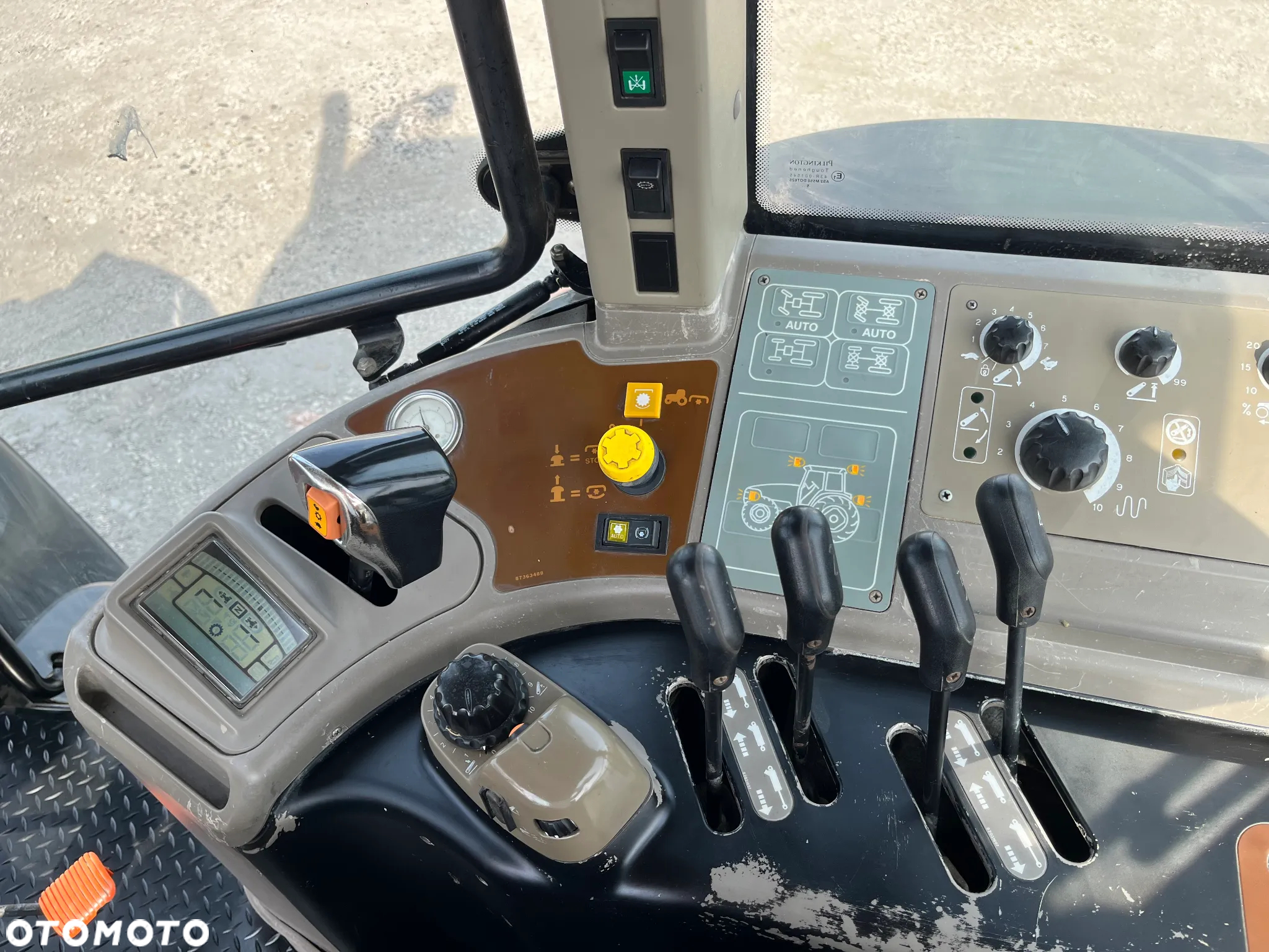 Case IH - 25
