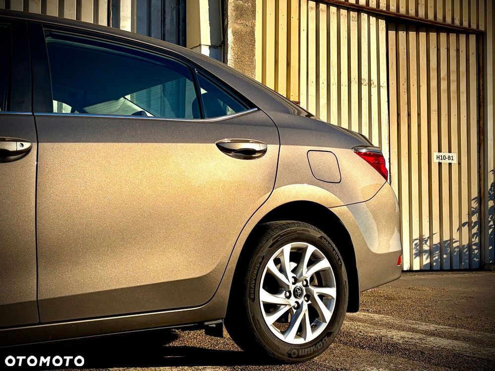 Toyota Corolla - 11