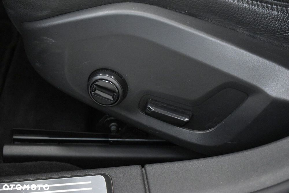 Volvo S90 - 12