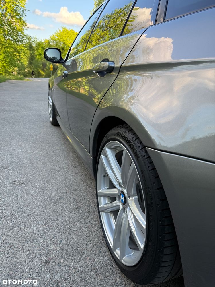 BMW Seria 3 320d xDrive DPF Edition Sport - 11