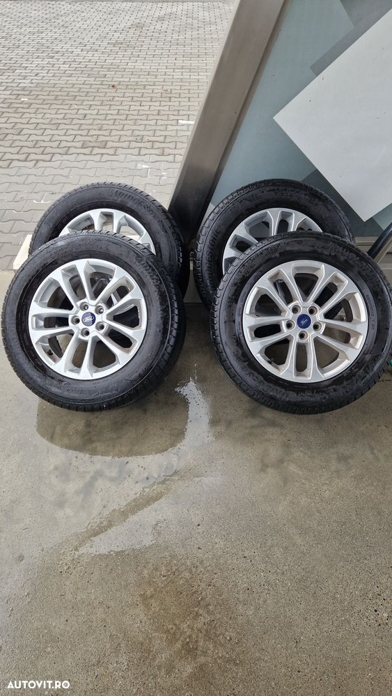 Ford Kuga 1.5 EcoBoost 2WD Titanium - 6