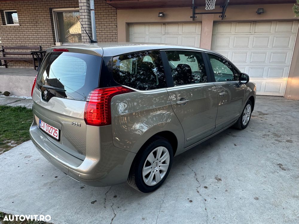 Peugeot 5008 HDI FAP 110 Family - 4