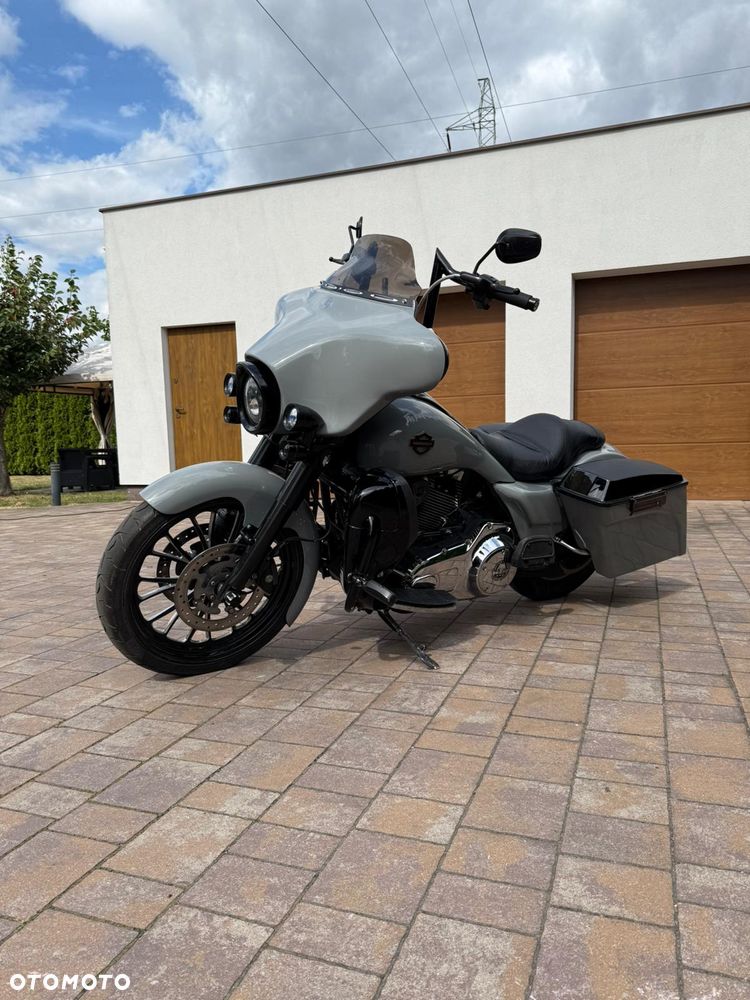 Harley-Davidson FLH Electra Glide - 6