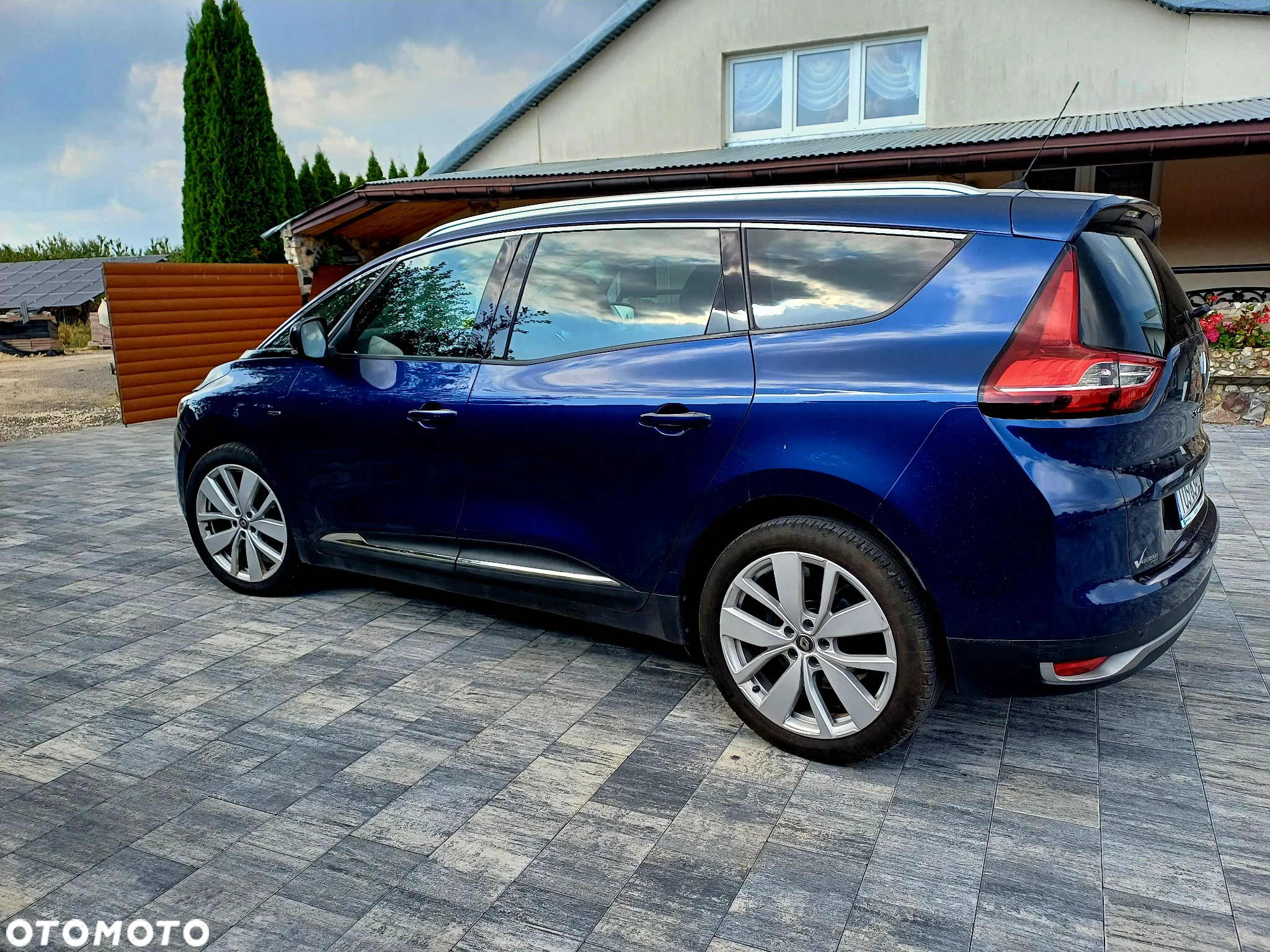 Renault Grand Scenic - 6