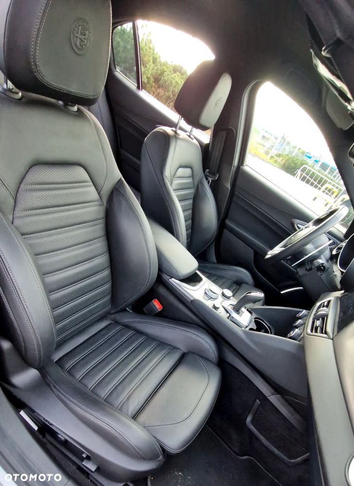 Alfa Romeo Giulia 2.0 Turbo Veloce Q4 - 8