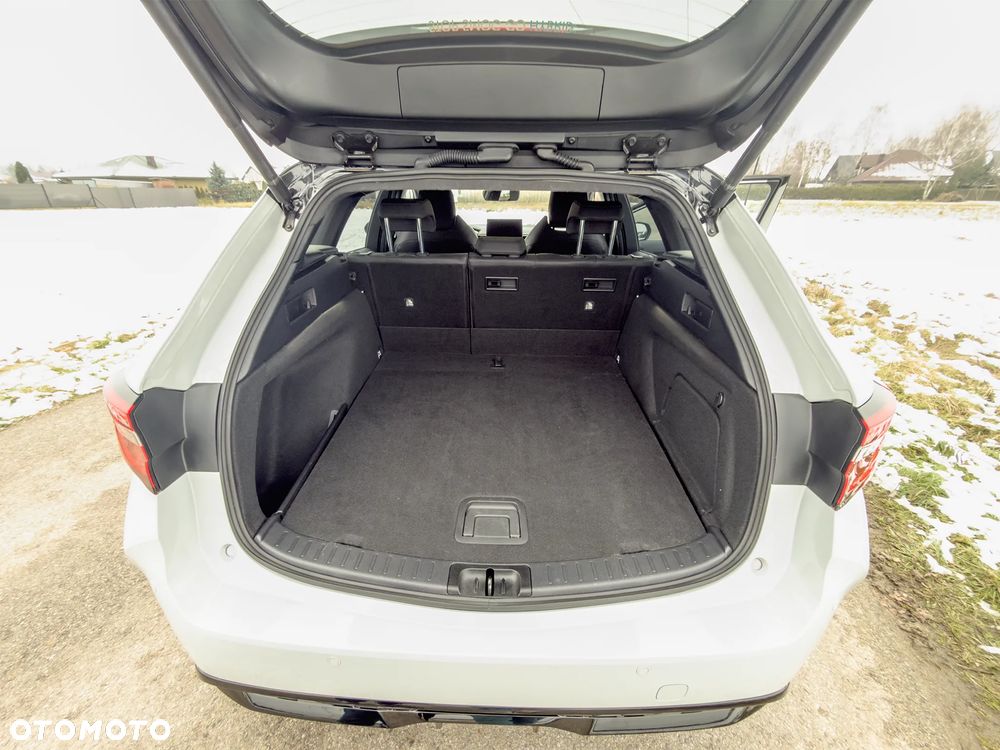 Toyota Corolla 2.0 Hybrid GR Sport Dynamic - 16