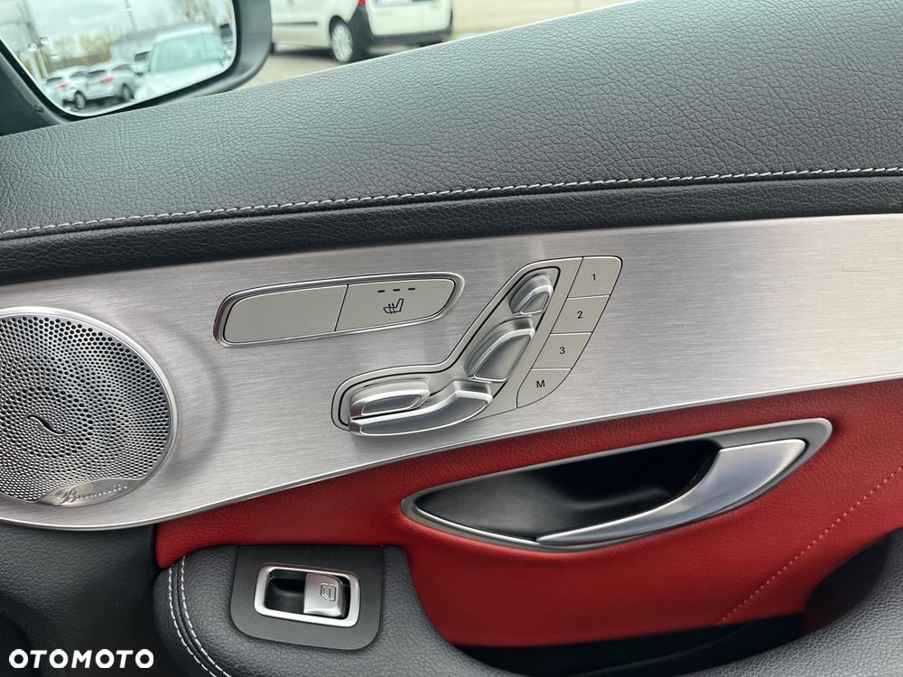 Mercedes-Benz Klasa C 200 4MATIC 9G-TRONIC - 32