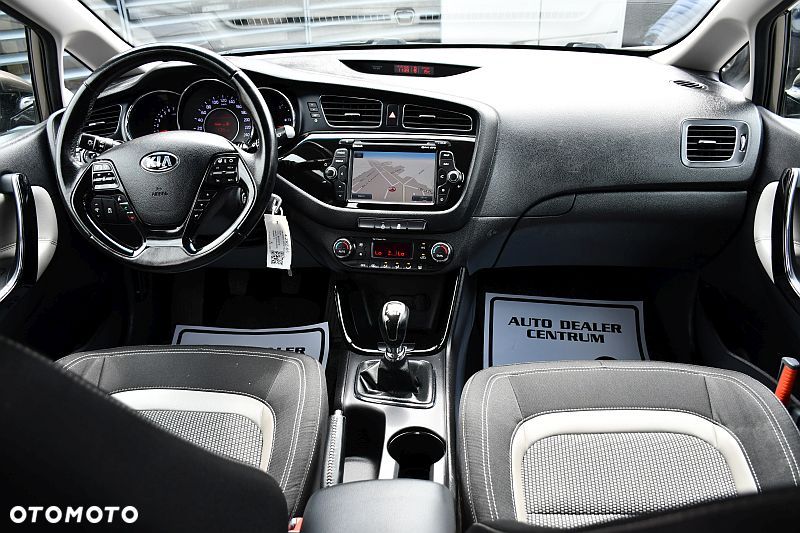 Kia Ceed 1.6 GDI Platinum Edition - 8