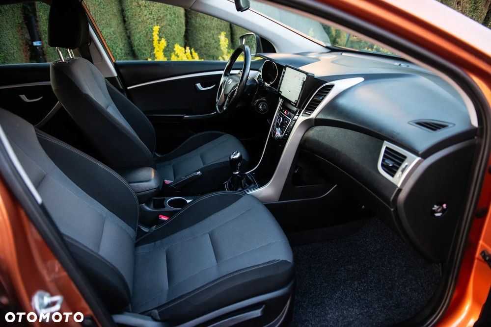 Hyundai i30 1.6 GDI Premium - 35