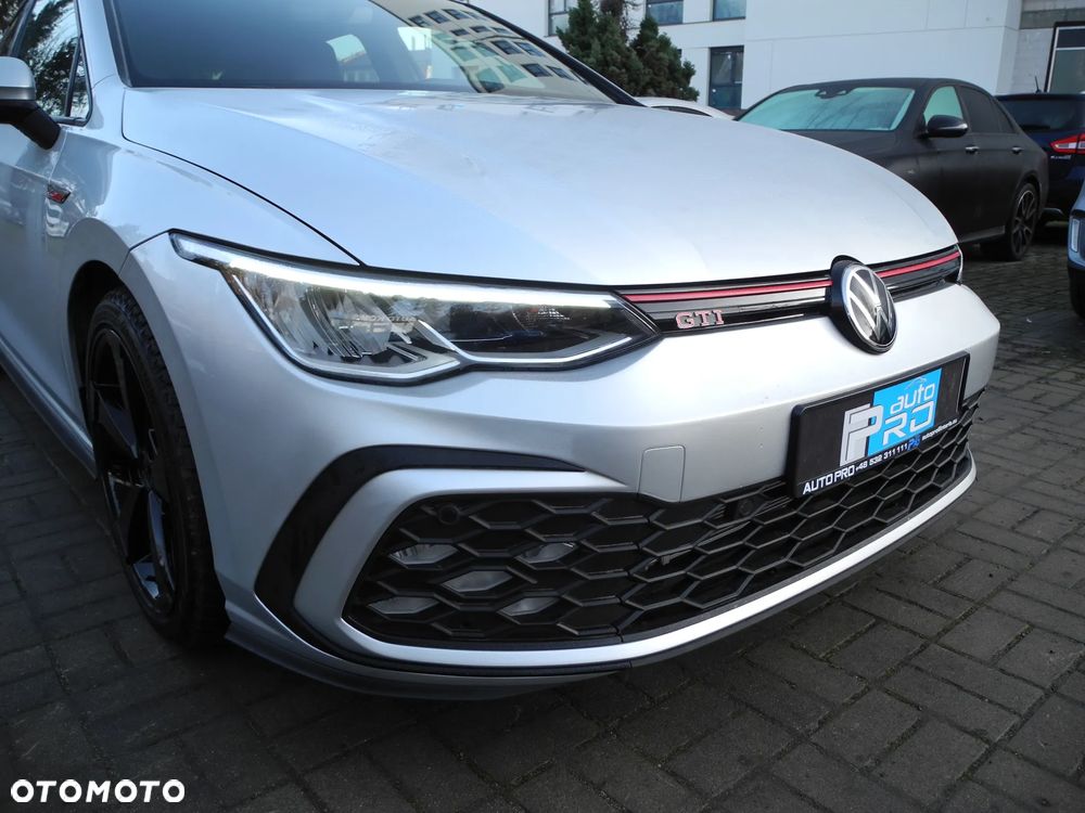 Volkswagen Golf - 4