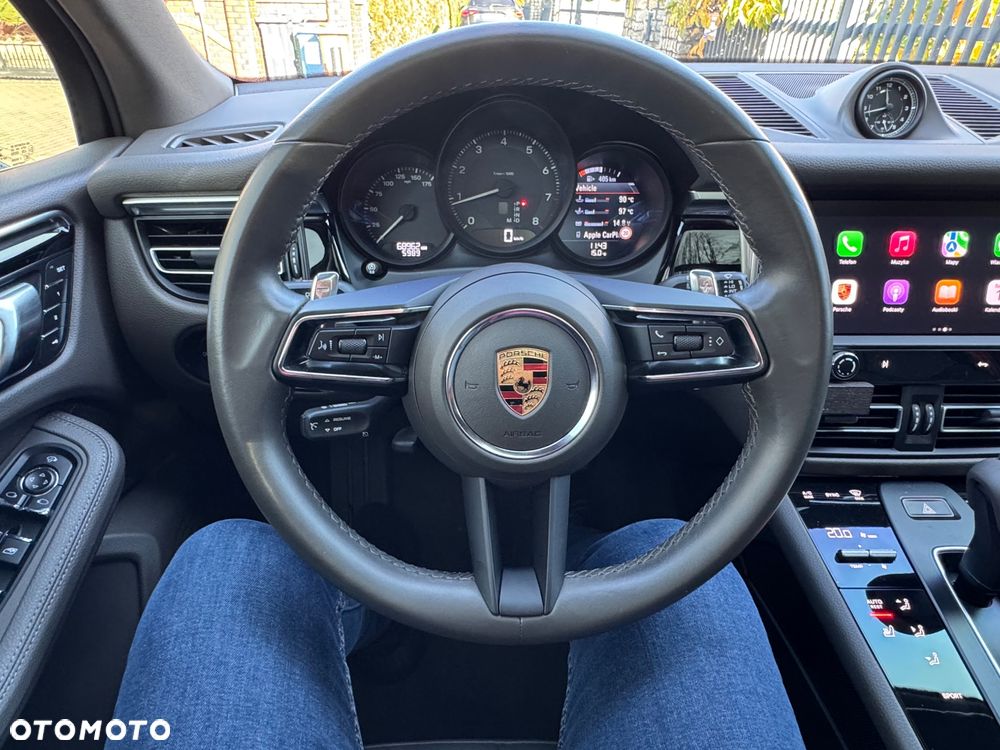 Porsche Macan - 22