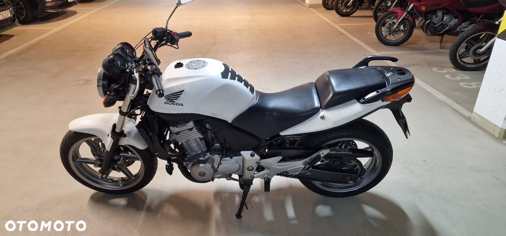 Honda CBF - 29