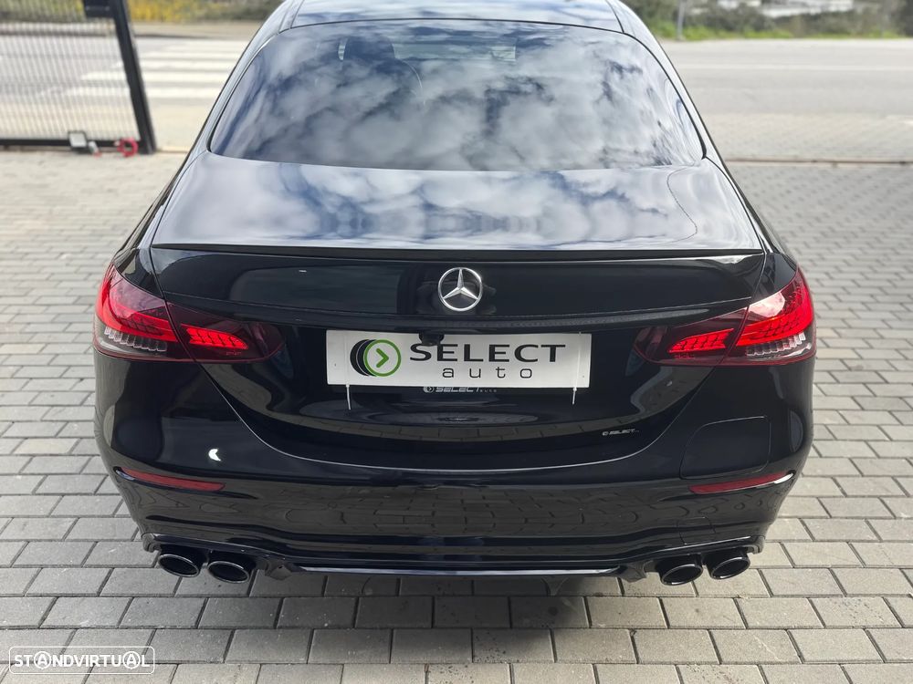 Mercedes-Benz E 300 de 9G-TRONIC AMG Line - 4