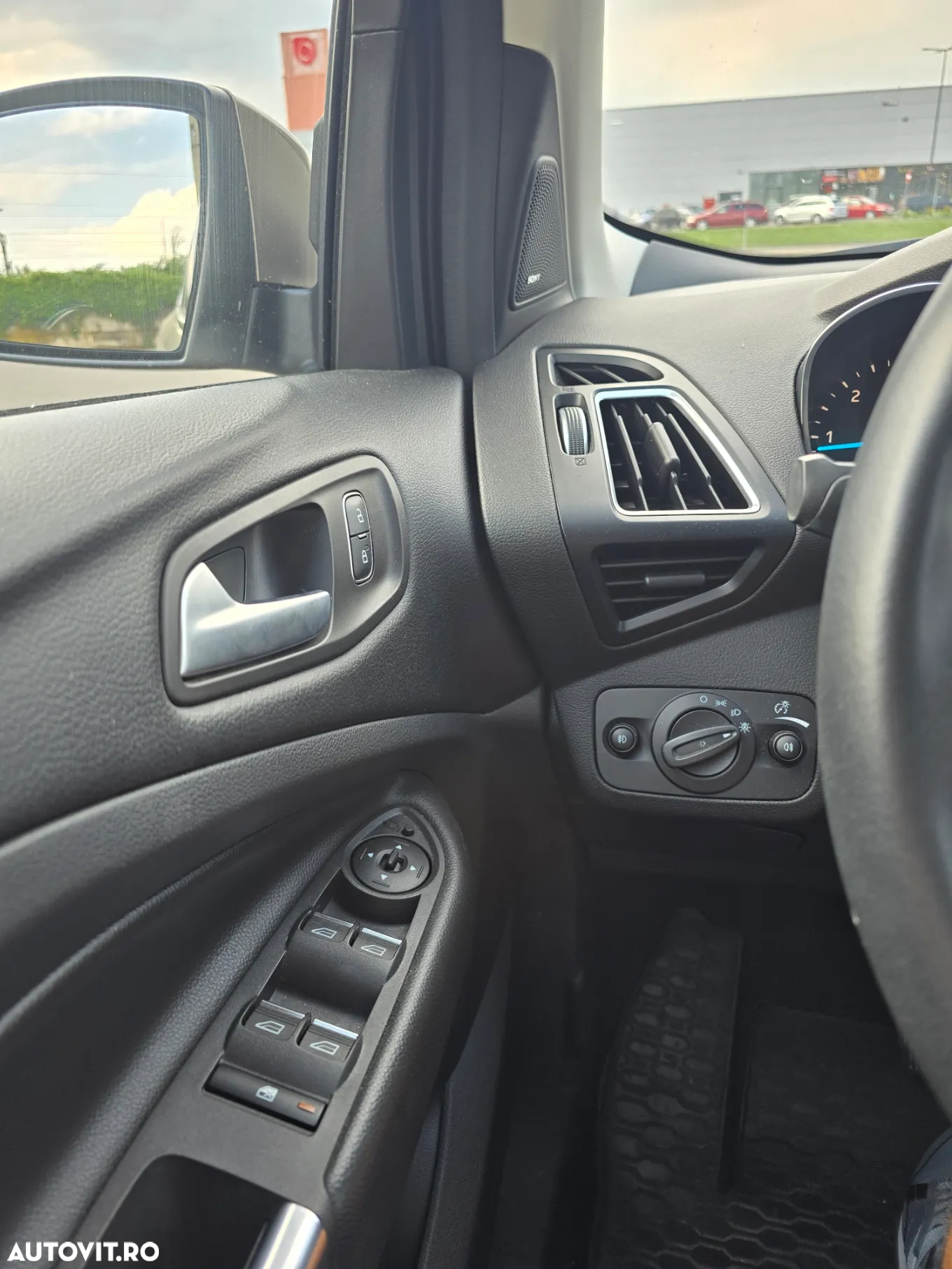 Ford Kuga 2.0 TDCi 4WD Powershift Titanium - 12