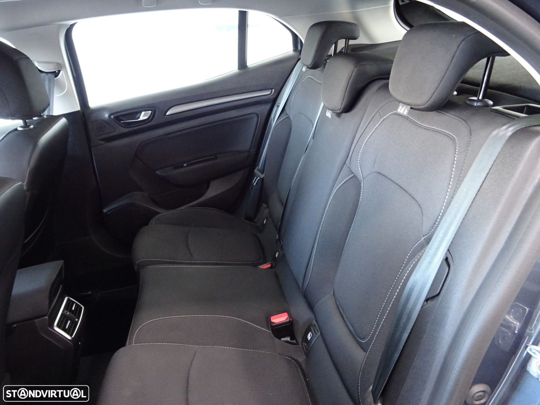 Renault Mégane 1.5 Blue dCi Zen - 6