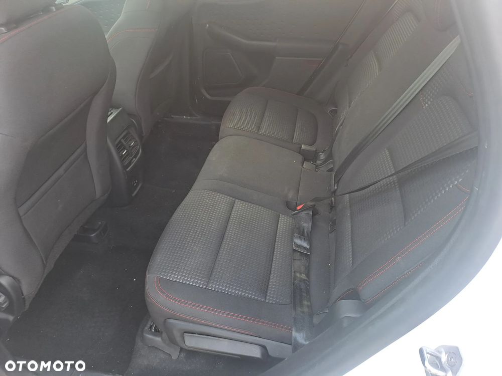 Ford Kuga - 13