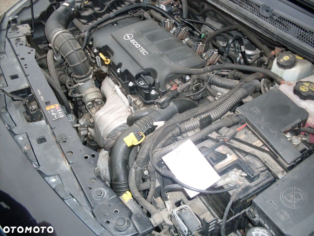 Opel Astra 1.4 Turbo Color Edition - 12