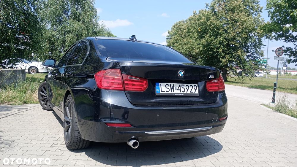 BMW Seria 3 320d Efficient Dynamic Edition Luxury Line - 14