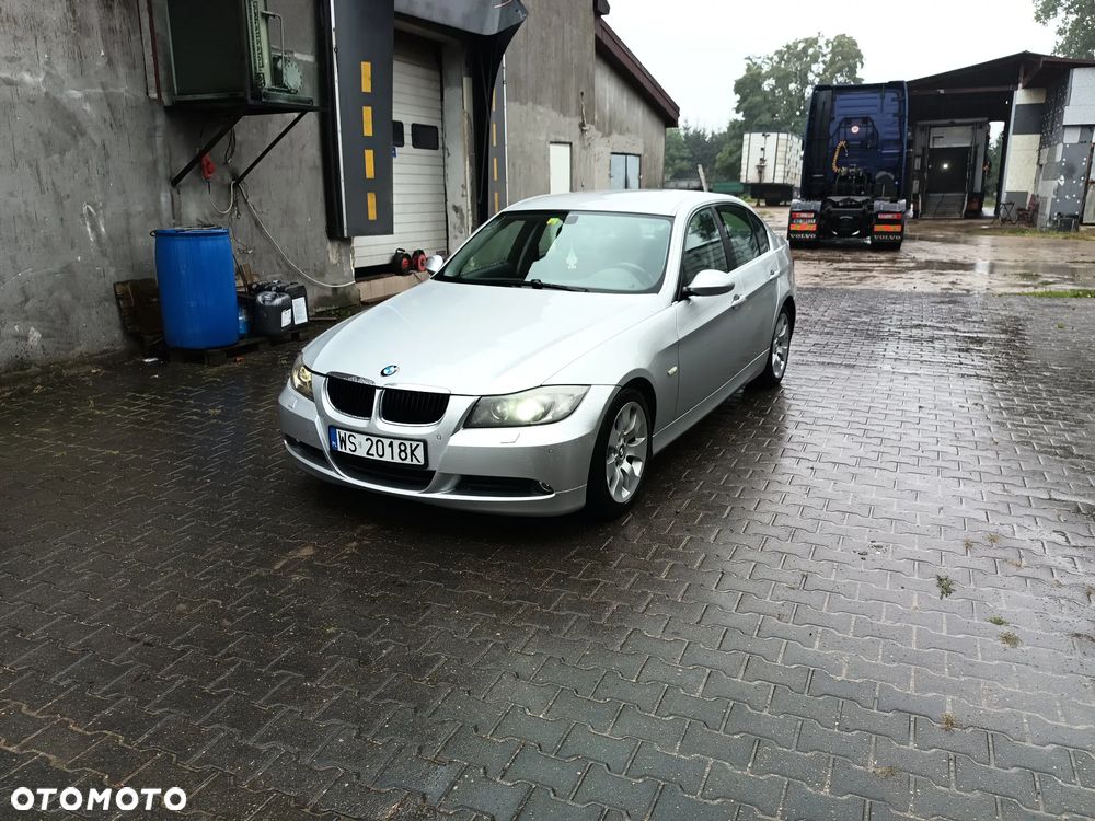 BMW Seria 3 330i - 4