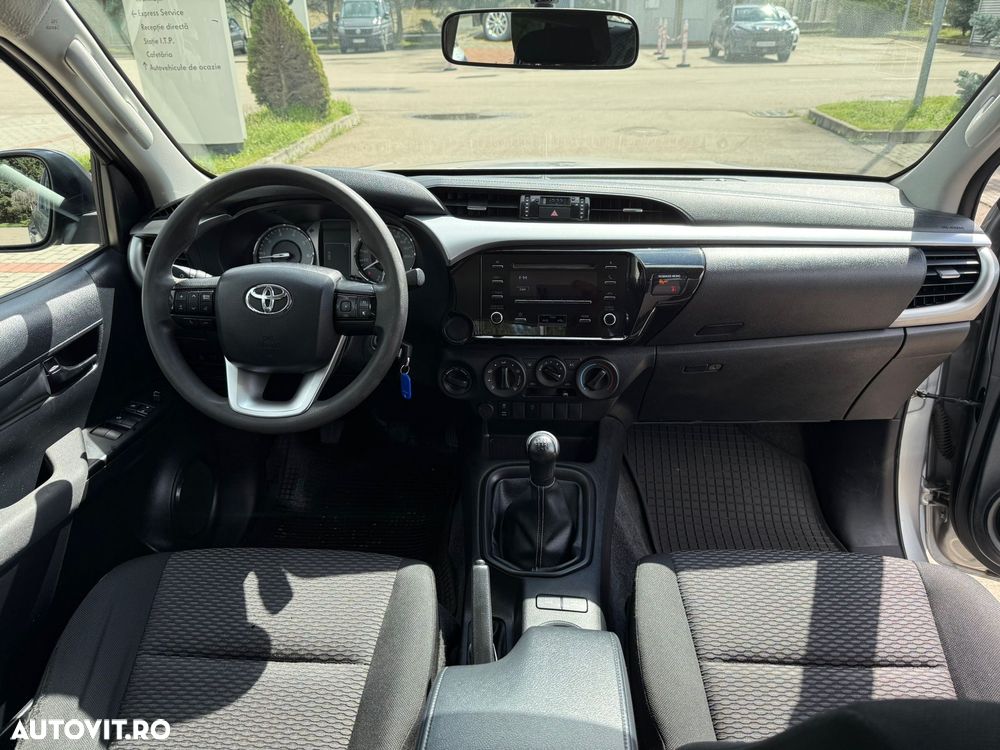 Toyota Hilux 4x4 Double Cab Comfort - 4