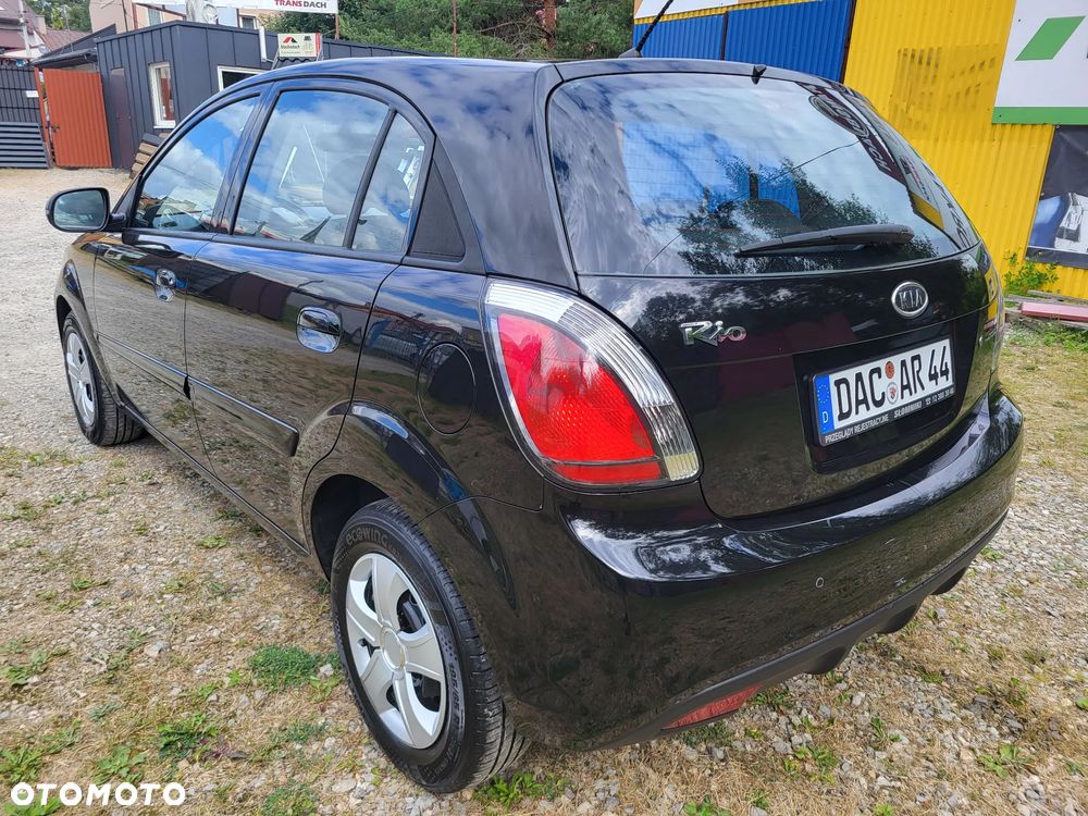 Kia Rio 1.4 Spirit - 4