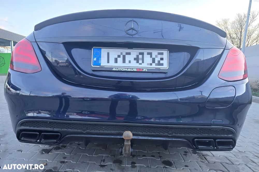 Mercedes-Benz C - 14