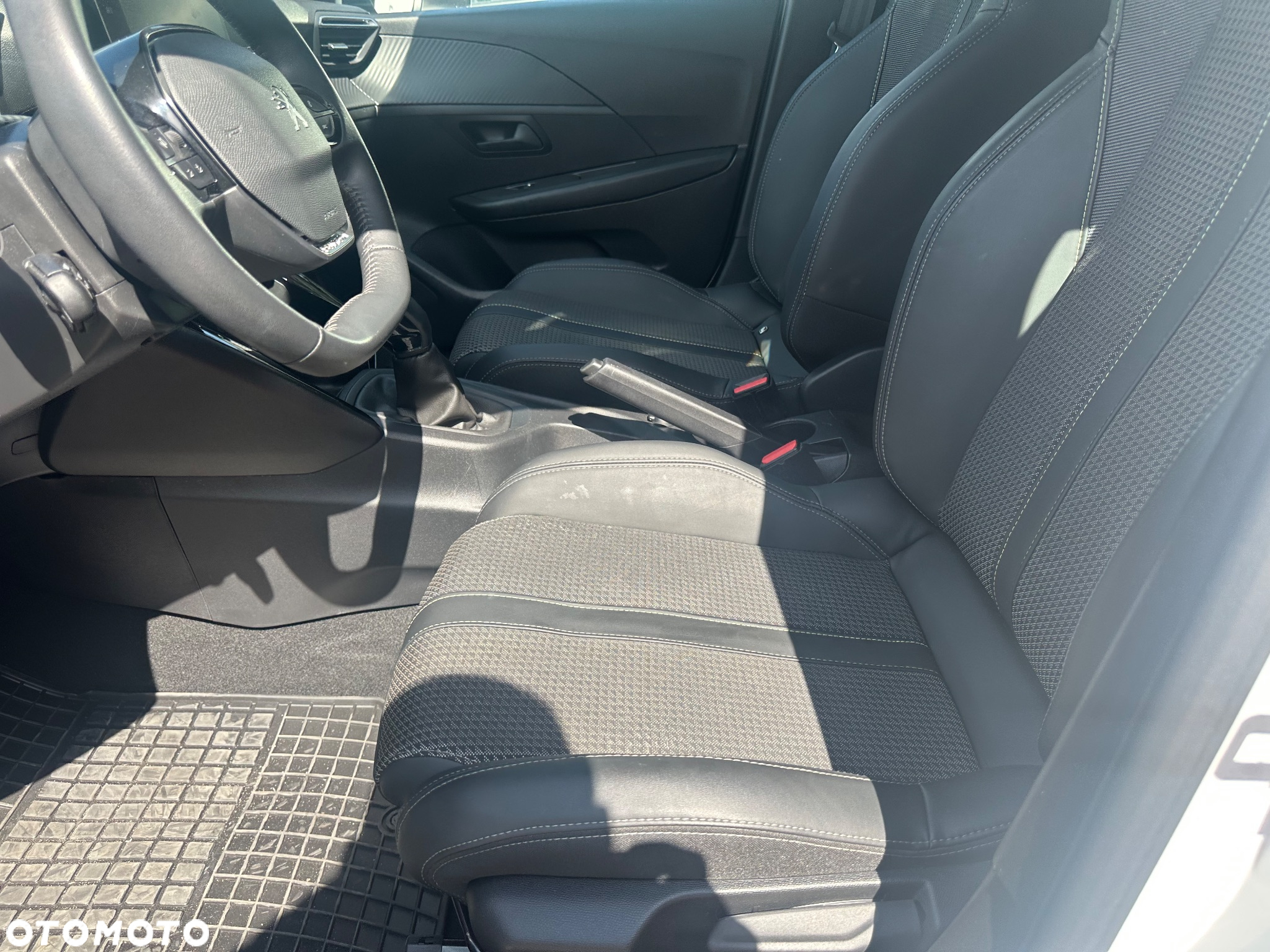 Peugeot 208 1.2 PureTech Active S&S - 5