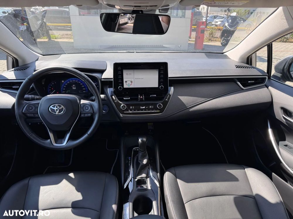 Toyota Corolla Sedan 1.8 HSD Exclusive - 13