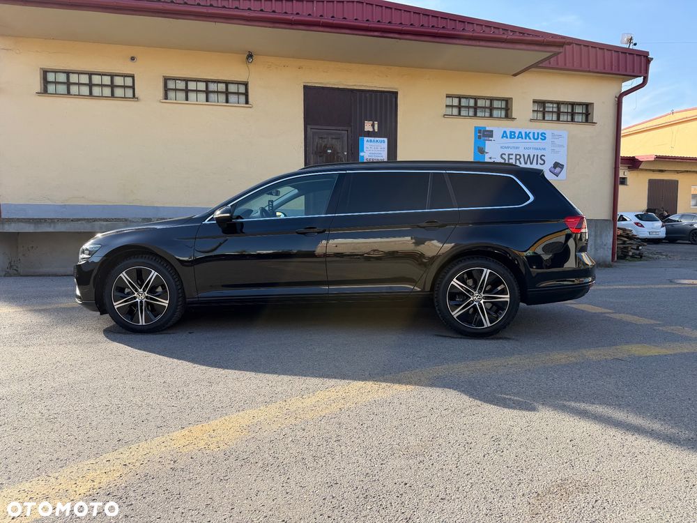 Volkswagen Passat 2.0 TDI SCR Style DSG - 9