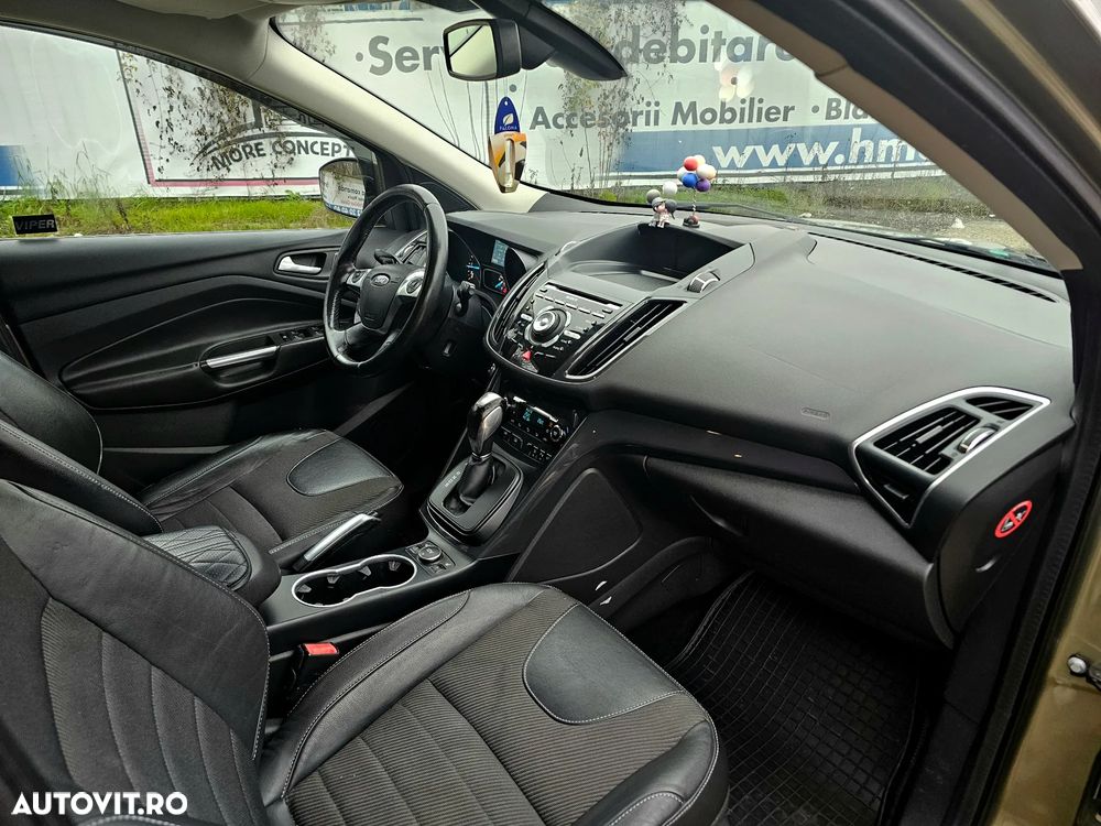 Ford Kuga 2.0 TDCi Powershift 4WD Titanium - 26