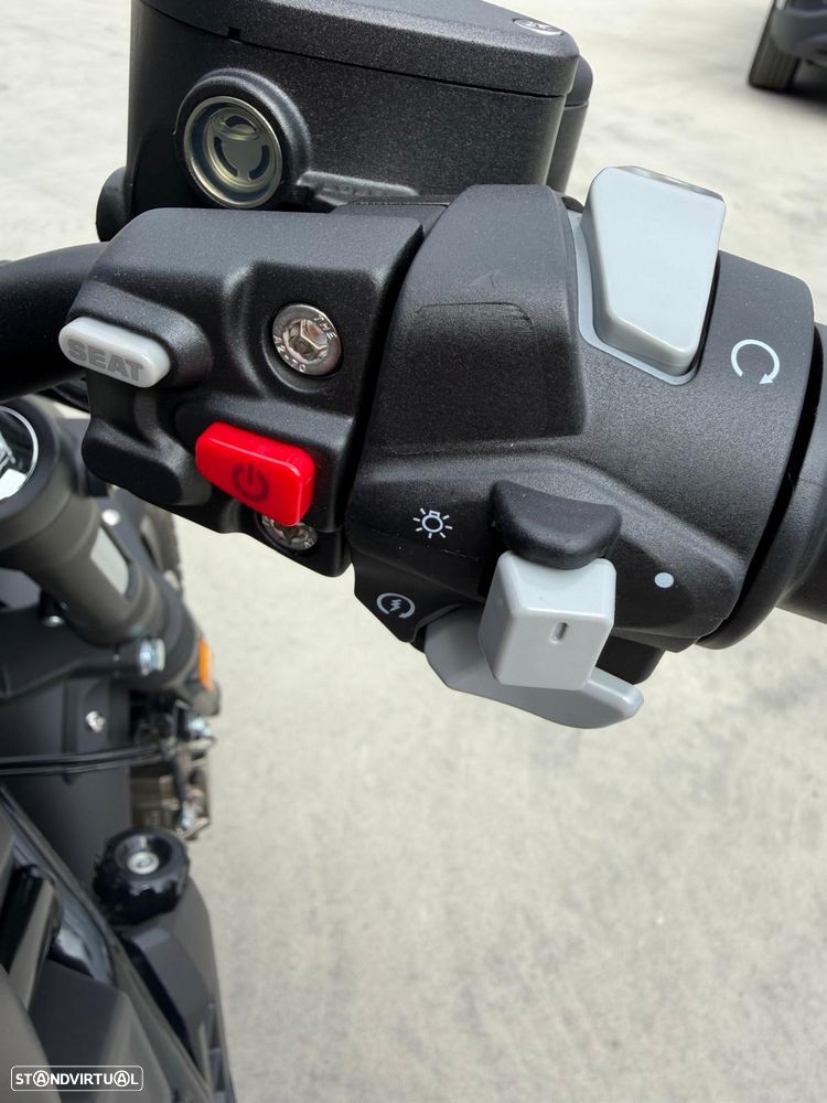Zontes 125C - 8