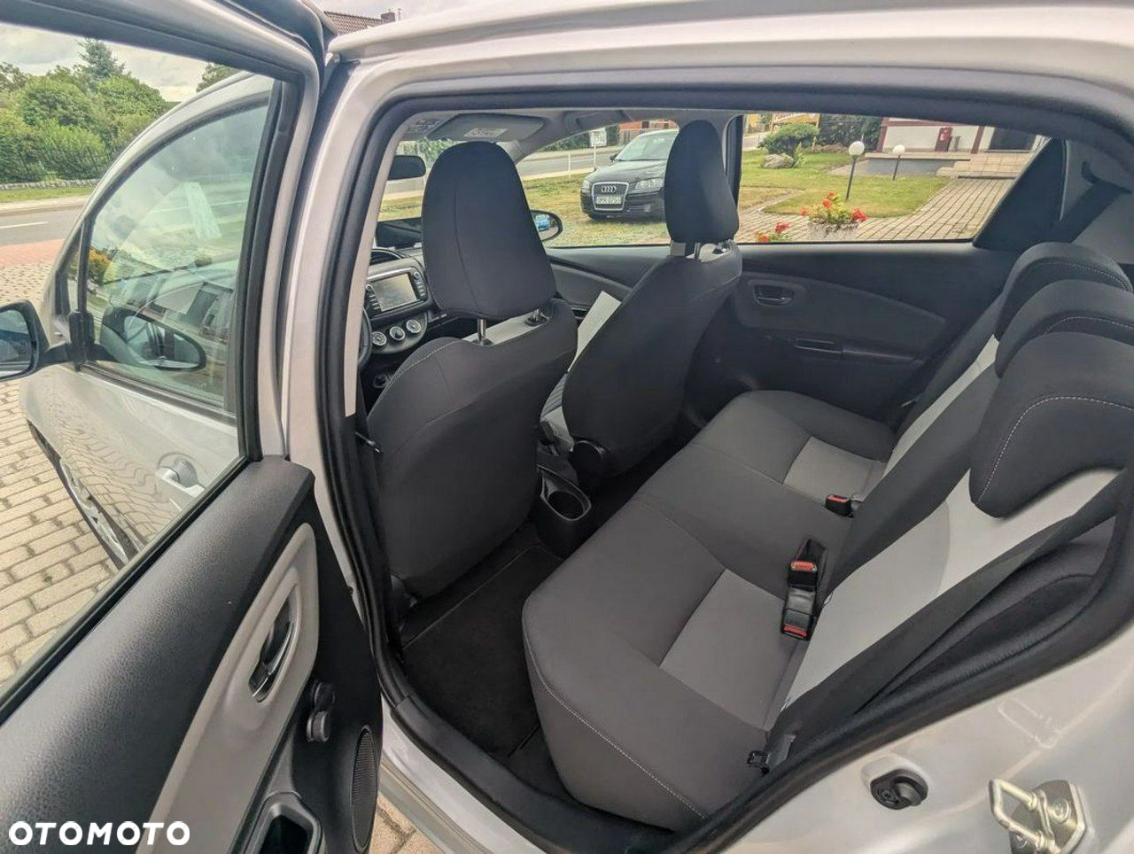 Toyota Yaris 1.5 Dynamic CVT - 20