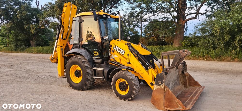 JCB 3CX - 4