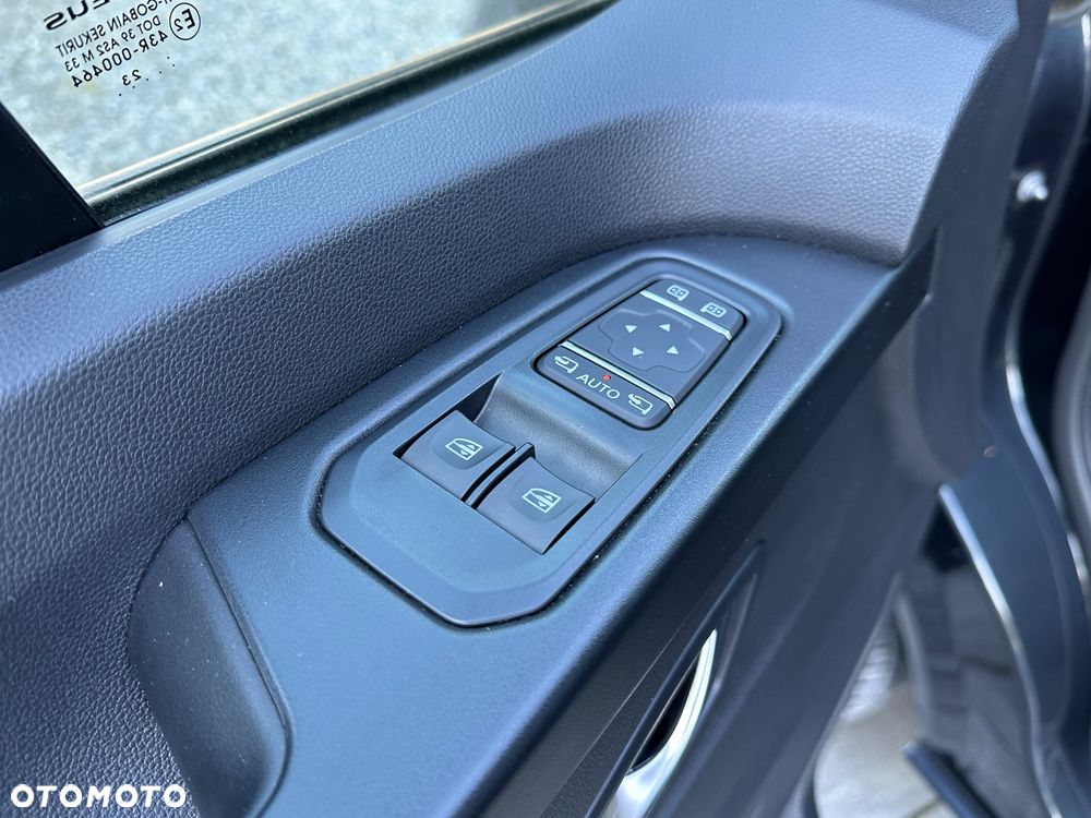 Renault Trafic SpaceClass 2.0 dCi Escapade EDC - 17