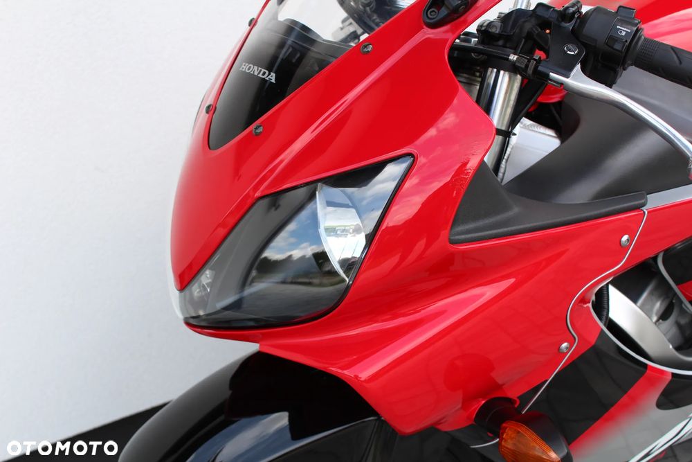 Honda CBR - 18