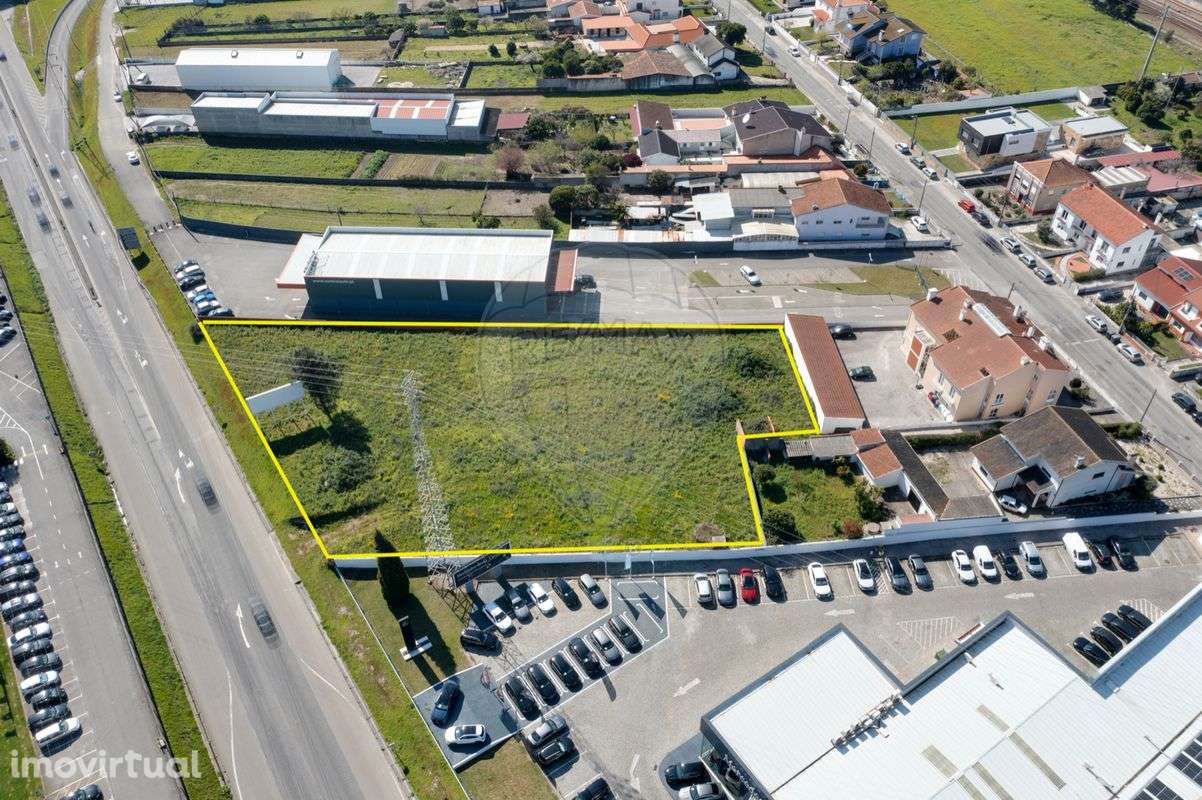 Terreno  para arrendamento - Grande imagem: 2/14