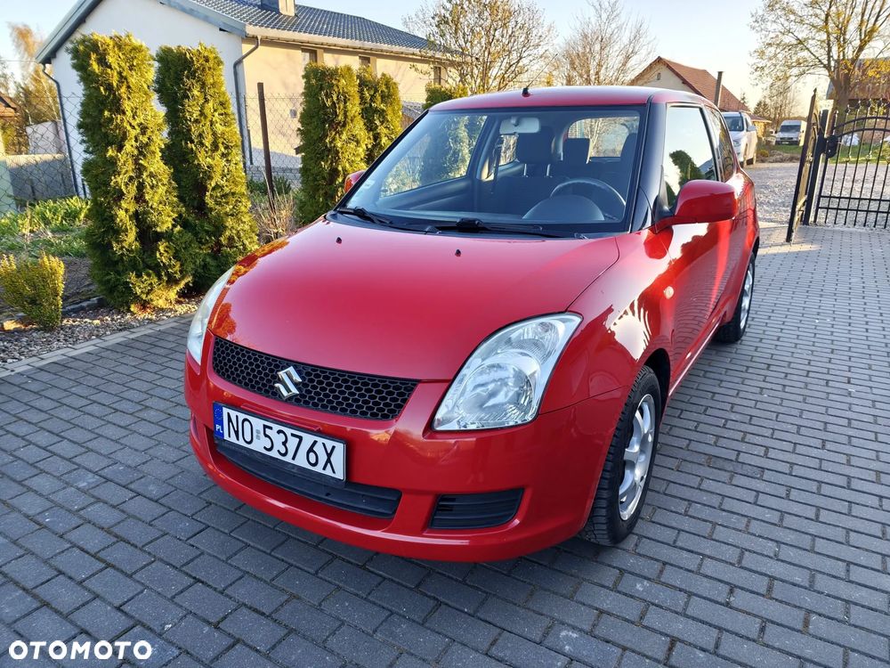 Suzuki Swift - 1