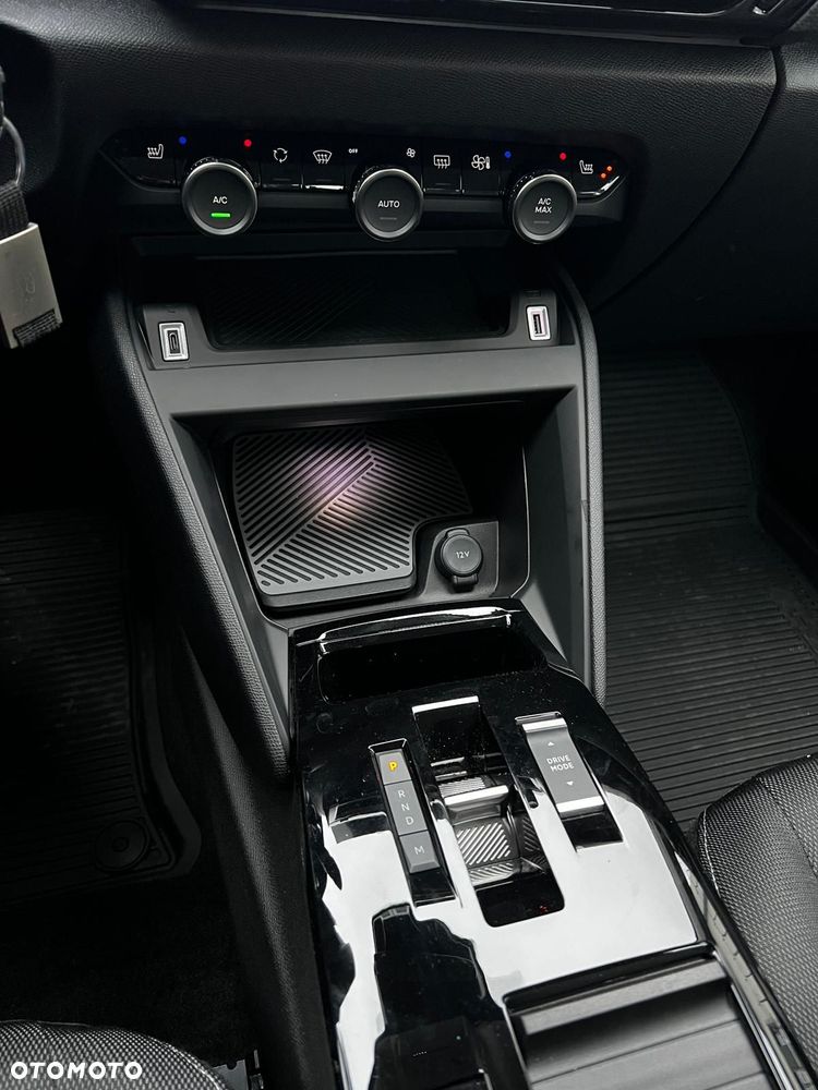 Citroën C4X 1.2 mHEV Plus eDCT6 - 15