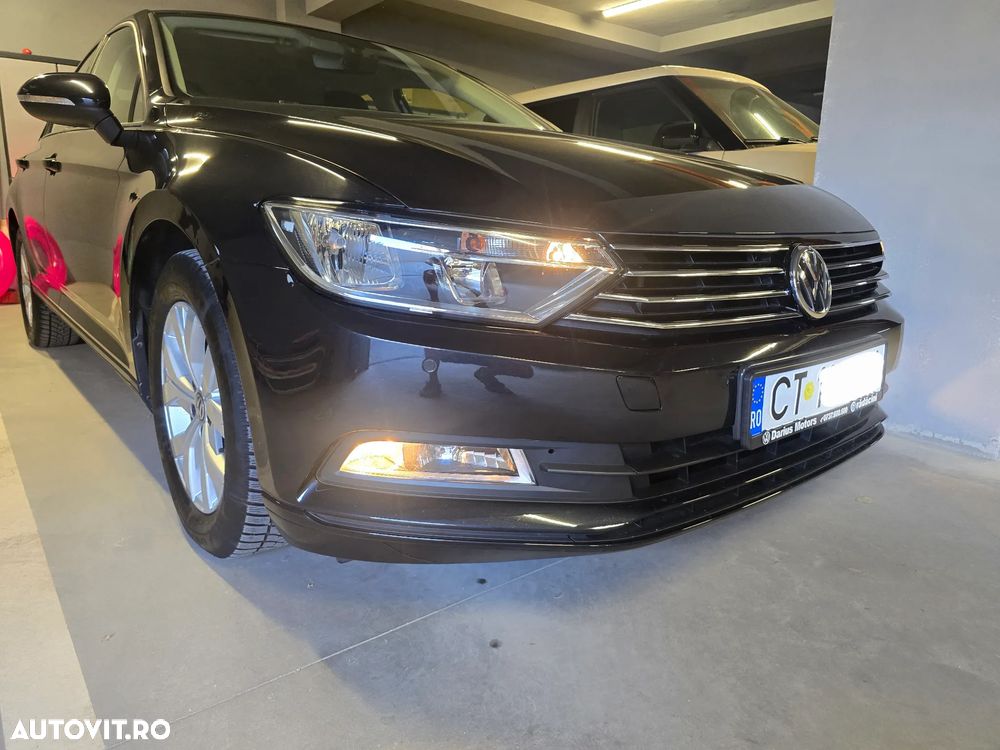 Volkswagen Passat - 8