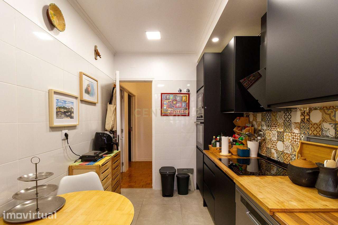 T1 central, com lugar de garagem e tranquilidade - Grande imagem: 5/23