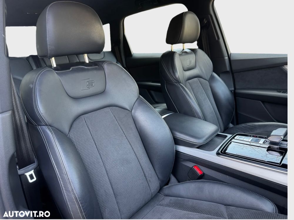 Audi Q7 55 TFSI e quattro tiptronic S line - 16