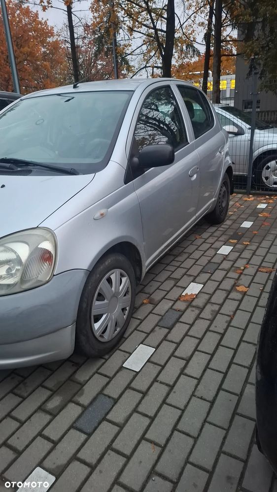 Toyota Yaris - 6